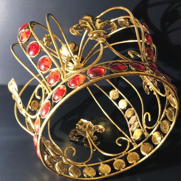 Large Home Decor Gold Crown - Picture 6 of 16